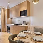 Luxurious Airconditioned Apartment Arc De Triomphe